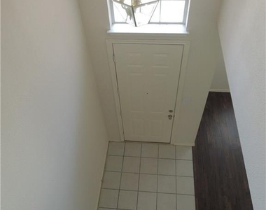 160 Fallkirk Drive - Photo Thumbnail 19