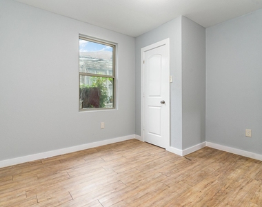 1322 Galloway Avenue - Photo Thumbnail 6