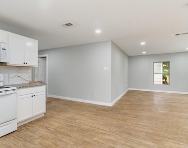 1322 Galloway Avenue - Photo Thumbnail 2