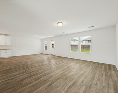 400 Alton Street - Photo Thumbnail 3