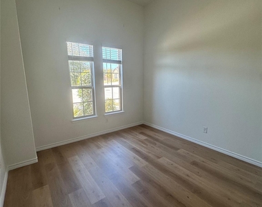 10101 Blanco Road - Photo Thumbnail 4