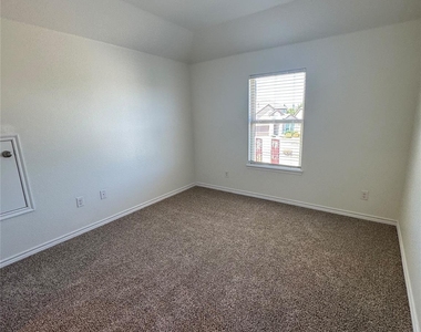 10101 Blanco Road - Photo Thumbnail 8
