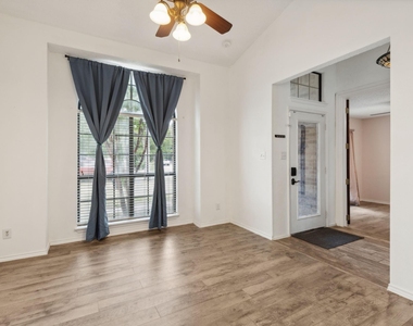 2020 Crestmeadow Street - Photo Thumbnail 3