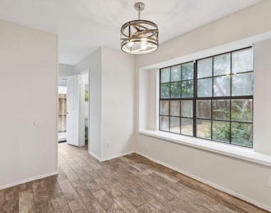 2020 Crestmeadow Street - Photo Thumbnail 10