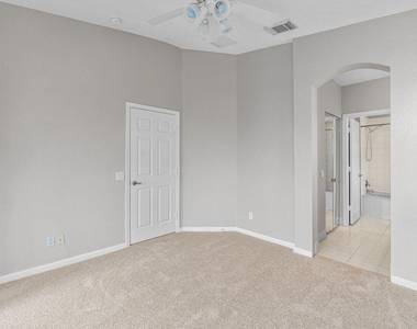 3097 Laurel Ridge Circle - Photo Thumbnail 6