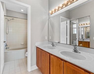 3097 Laurel Ridge Circle - Photo Thumbnail 9