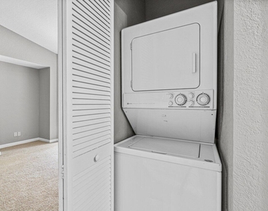 3097 Laurel Ridge Circle - Photo Thumbnail 14