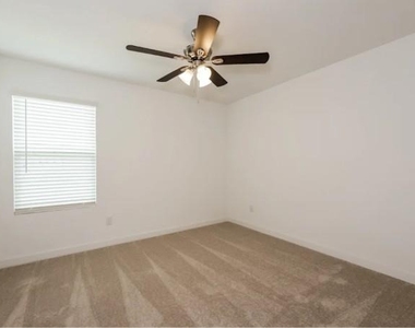 7109 Landings Edge Road - Photo Thumbnail 7
