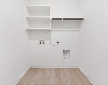 2908 Edgerton Road - Photo Thumbnail 21