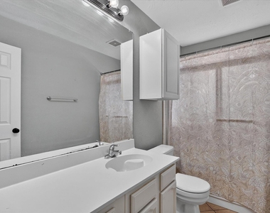 1029 Field Trail Drive - Photo Thumbnail 11