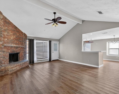 1029 Field Trail Drive - Photo Thumbnail 12