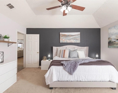 1029 Field Trail Drive - Photo Thumbnail 5