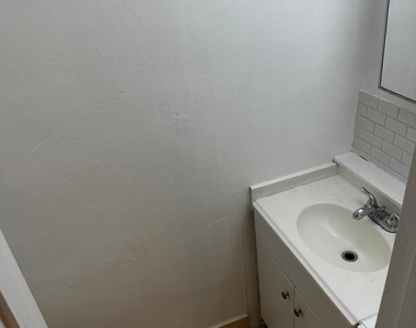 13695 Ne 3rd Court - Photo Thumbnail 3