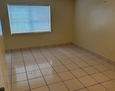 13695 Ne 3rd Court - Photo Thumbnail 1