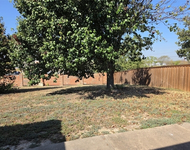 2839 Saddlebred Trail - Photo Thumbnail 7