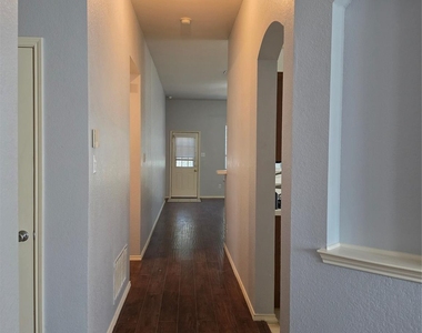2839 Saddlebred Trail - Photo Thumbnail 1