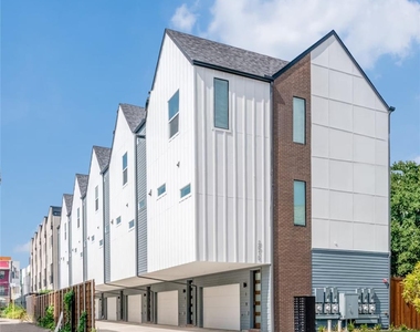 2915 Lucas Drive - Photo Thumbnail 9