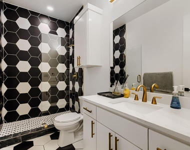 2824 Cain Boulevard - Photo Thumbnail 13