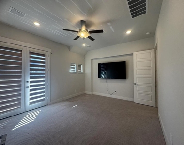8207 Nunley Lane - Photo Thumbnail 8