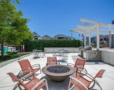 8207 Nunley Lane - Photo Thumbnail 20