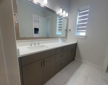 8207 Nunley Lane - Photo Thumbnail 16