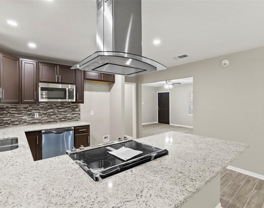 7425 S College Circle - Photo Thumbnail 6