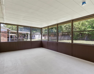 7425 S College Circle - Photo Thumbnail 12