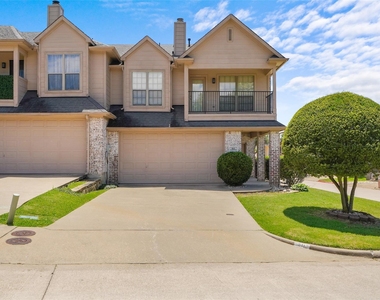 511 Mariner Drive - Photo Thumbnail 1