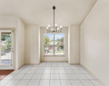 511 Mariner Drive - Photo Thumbnail 8