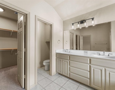 511 Mariner Drive - Photo Thumbnail 18