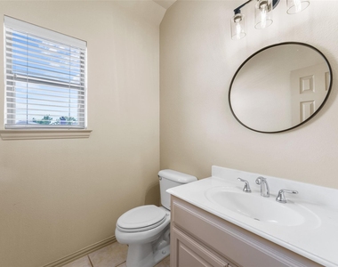 511 Mariner Drive - Photo Thumbnail 20