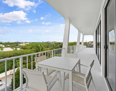 2275 S Ocean Boulevard - Photo Thumbnail 13