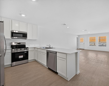 5318 Cinnamon Lane - Photo Thumbnail 4