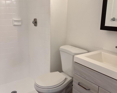 9596 Richmond Circle - Photo Thumbnail 4