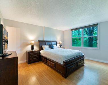 101 Royal Park Drive - Photo Thumbnail 19