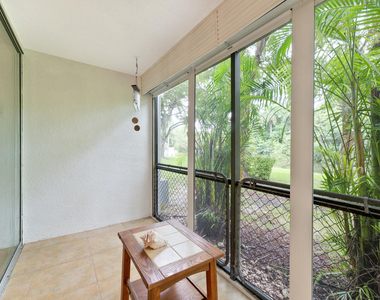 101 Royal Park Drive - Photo Thumbnail 8