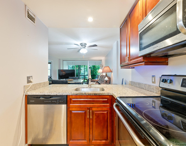 101 Royal Park Drive - Photo Thumbnail 16