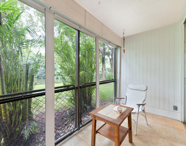101 Royal Park Drive - Photo Thumbnail 7