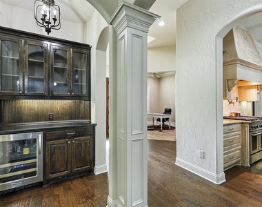 11216 Ashley Lane - Photo Thumbnail 9
