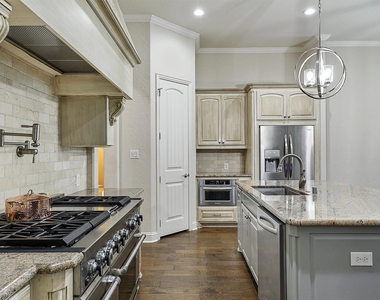 11216 Ashley Lane - Photo Thumbnail 3