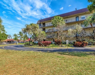 3301 Nw 47th Terrace - Photo Thumbnail 16