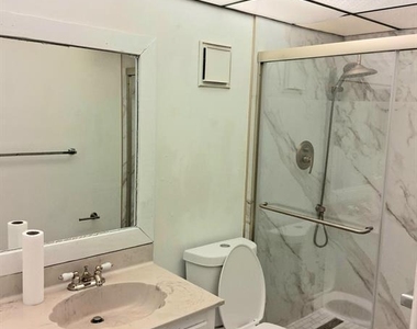 3301 Nw 47th Terrace - Photo Thumbnail 11