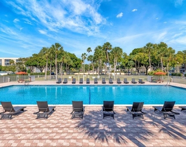 3301 Nw 47th Terrace - Photo Thumbnail 23