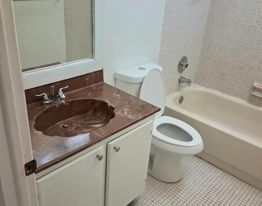 3301 Nw 47th Terrace - Photo Thumbnail 14