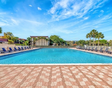 3301 Nw 47th Terrace - Photo Thumbnail 24
