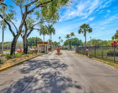 3301 Nw 47th Terrace - Photo Thumbnail 36