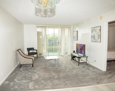 3301 Nw 47th Terrace - Photo Thumbnail 3