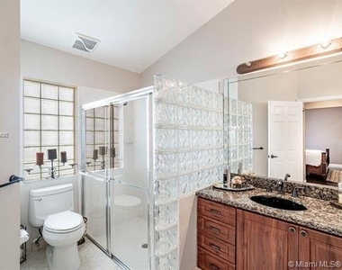 14181 E Castlerock Way E - Photo Thumbnail 7