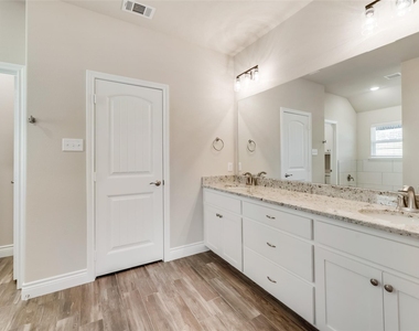 8102 Grant Lane - Photo Thumbnail 17