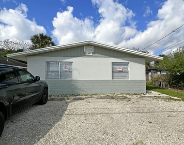 1107 N 21st Street - Photo Thumbnail 1